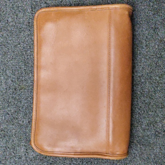 Vintage Coach International Clutch (#9833)